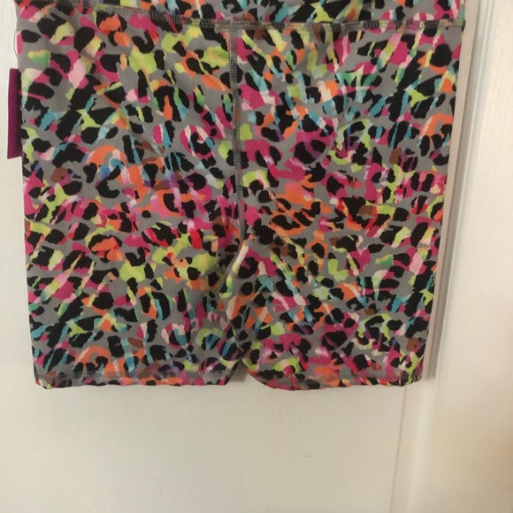 Womens active biker shorts - Picture 3 of 5